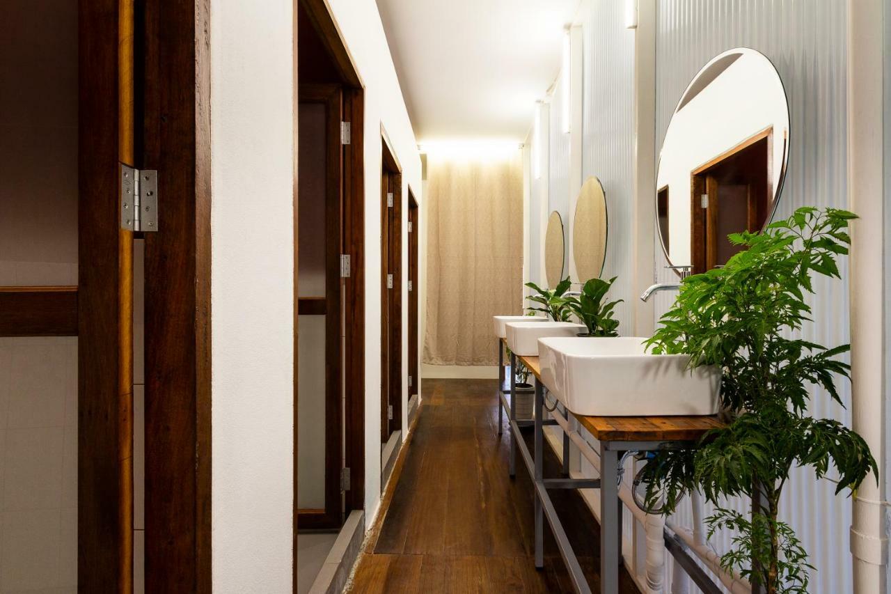 The Localist Chiangmai (Adults Only) Bed & Breakfast Чиангмай Екстериор снимка