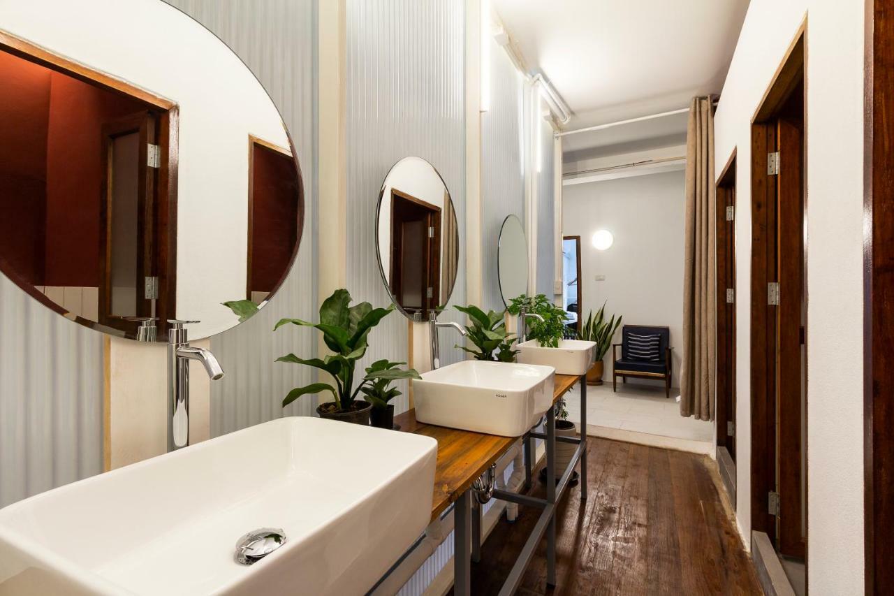 The Localist Chiangmai (Adults Only) Bed & Breakfast Чиангмай Екстериор снимка